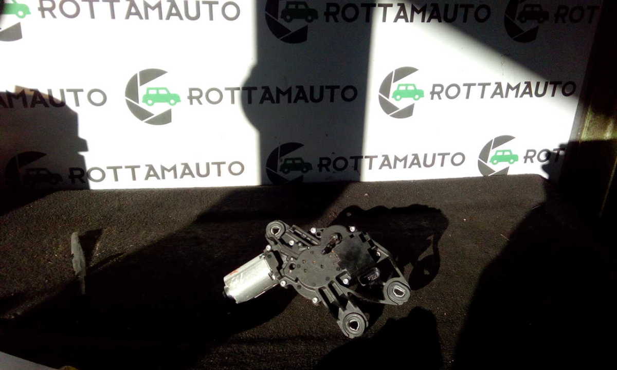 Motorino tergilunotto - Immagine 1 di 4
