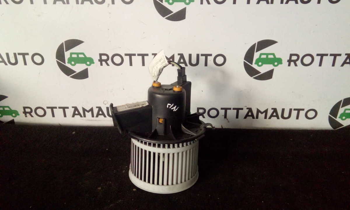 Motorino Ventilazione Abitacolo DENSO 5A0230000 Usato