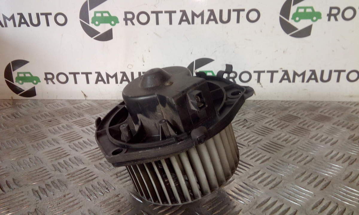 Motorino Ventilazione Abitacolo MAGNETI MARELLI Usato