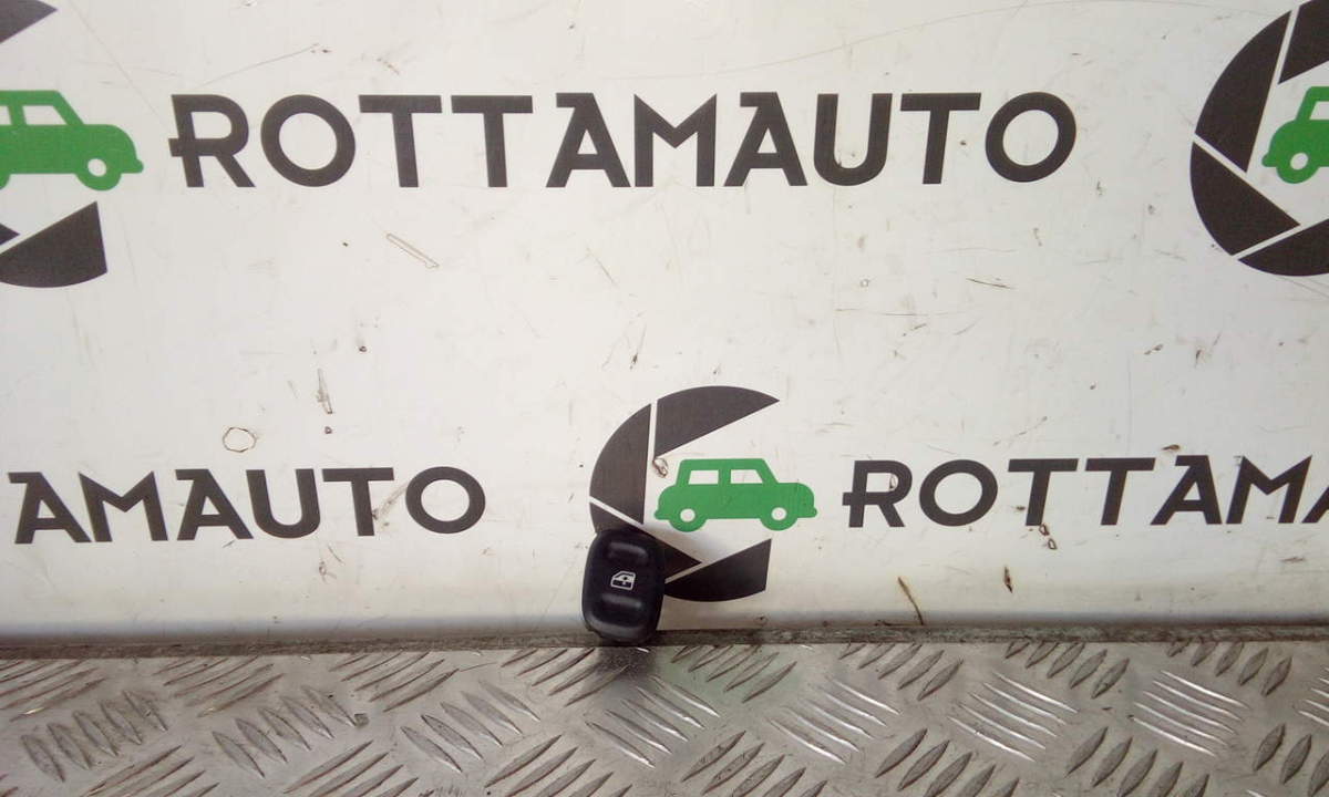 Blocco Comandi Alzacristalli Sinistro 735536759 Usato