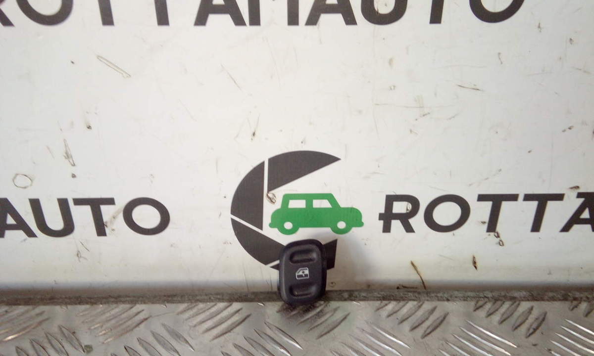 Blocco Comandi Alzacristalli Destro 735536760 Usato