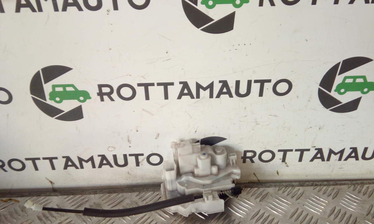 Serratura porta post. Destro - Immagine 1 di 5