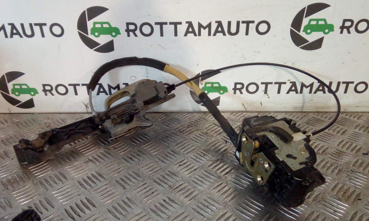 Serratura porta ant. Sinistro - Immagine 1 di 5
