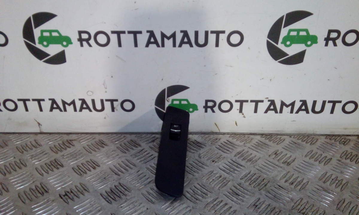 blocco comandi alzacristalli destro - Immagine 1 di 3