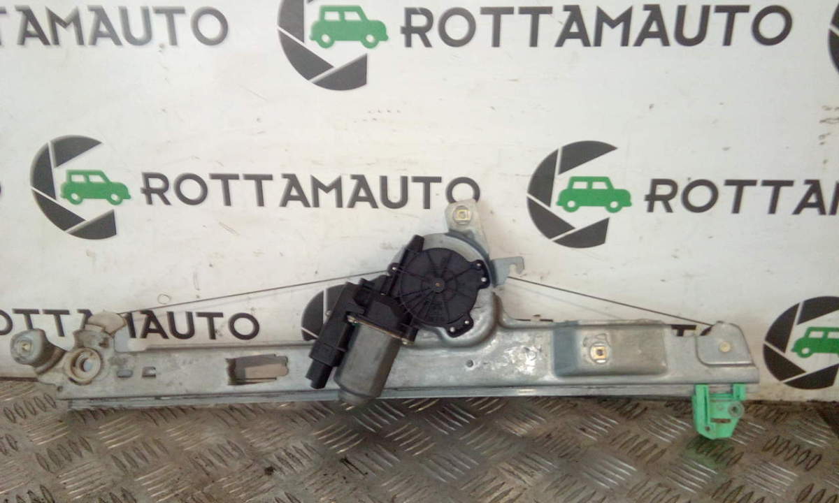 Alzacristallo Porta Ant. Destro Usato