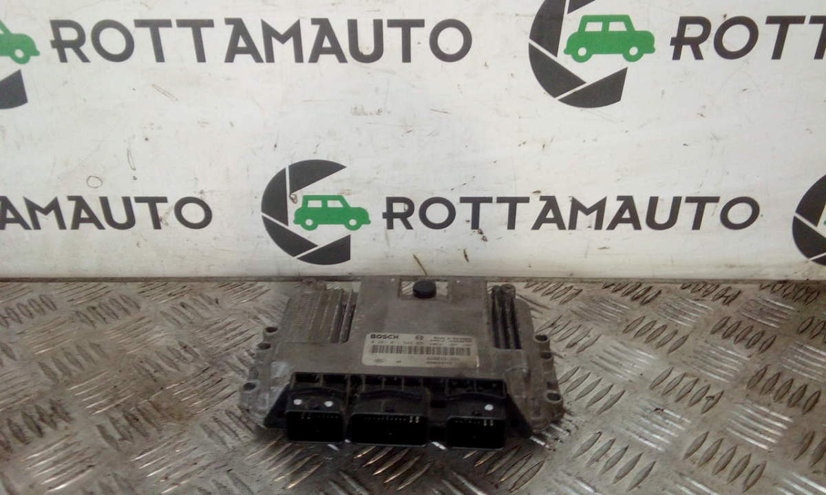 Centralina Iniezione 0281011549 8200391966 Usato