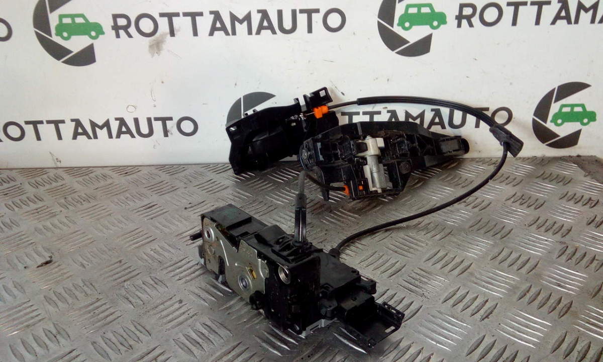 Serratura porta post. Destro - Immagine 1 di 5