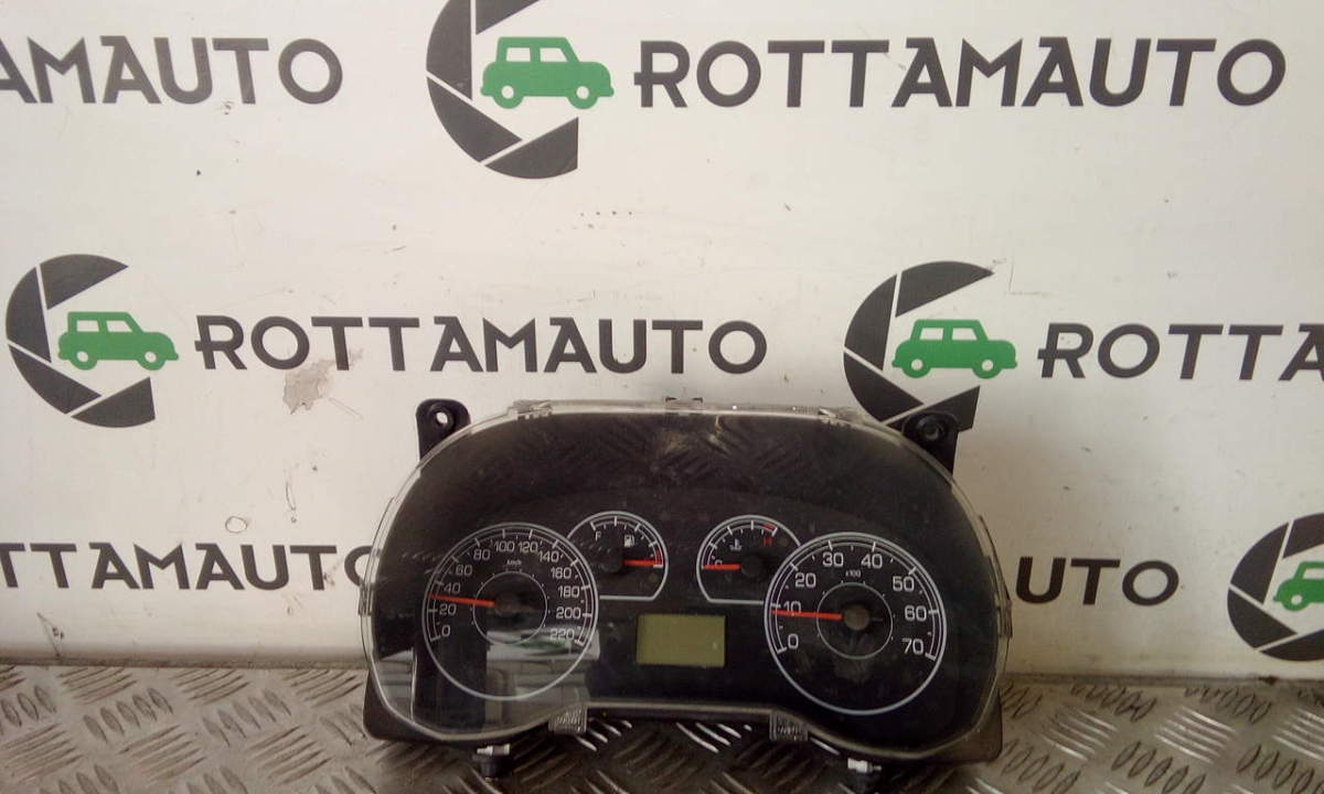 Quadro strumenti compl. - Immagine 1 di 4
