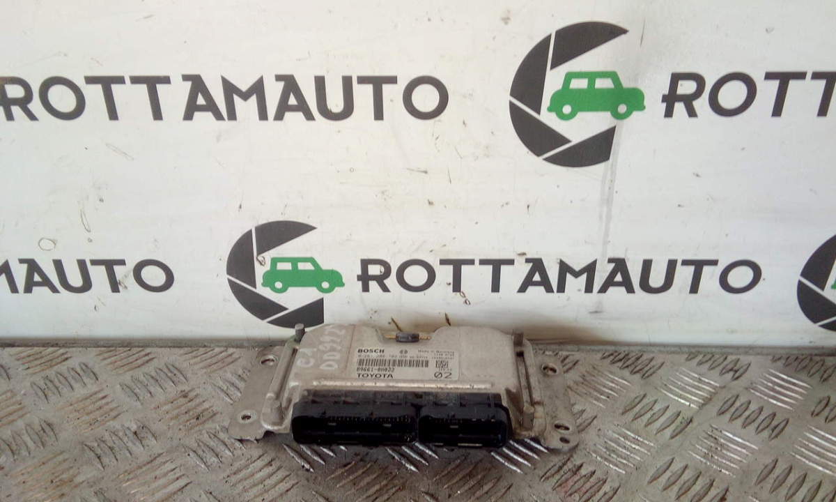 Centralina Iniezione 0261208702 89660H022 Usato