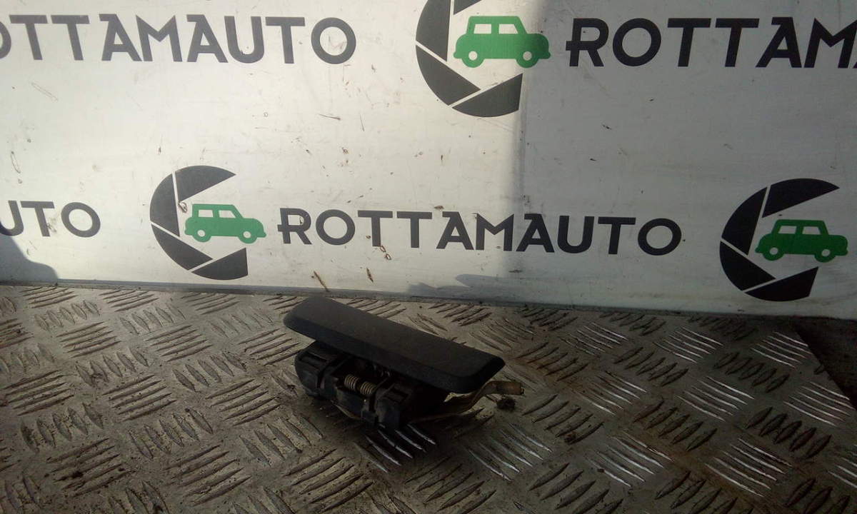 Maniglia porta ant. Destro - Immagine 1 di 3