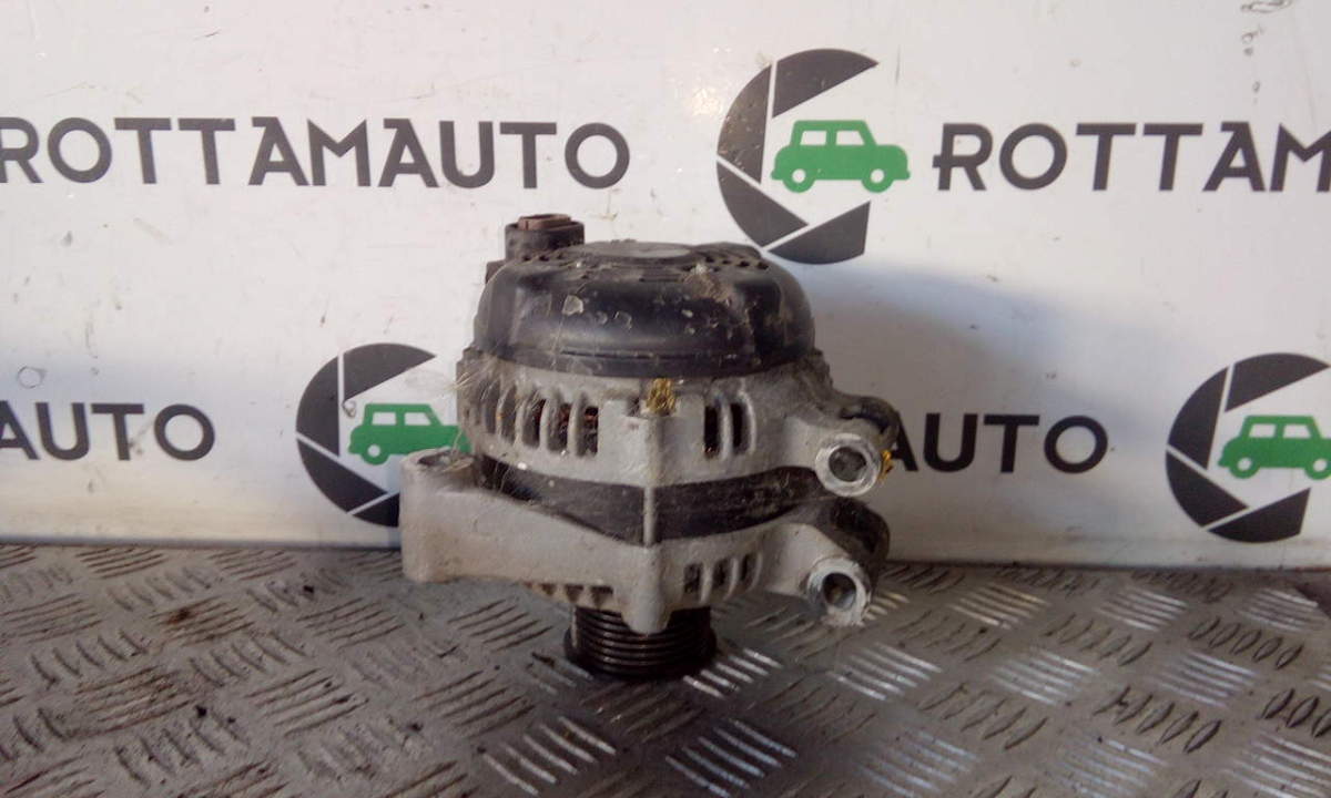 Alternatore 1042103711 DENSO Usato