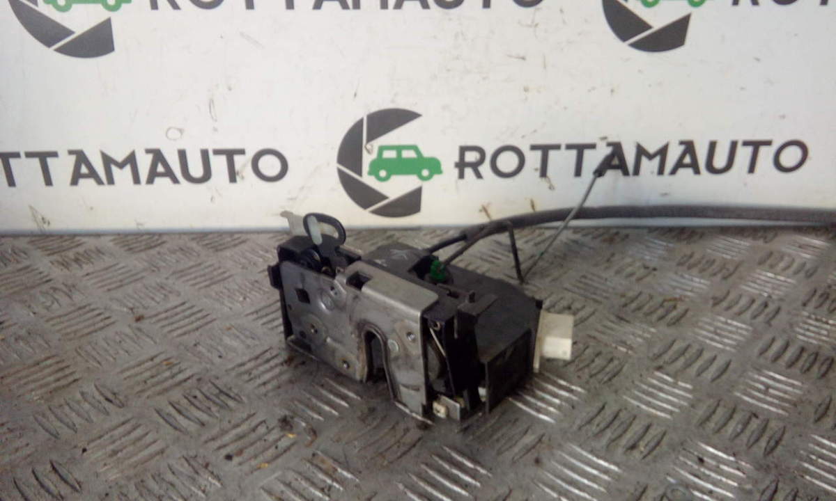 Serratura porta ant. Destro - Immagine 1 di 5
