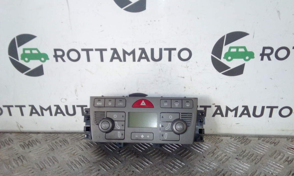 Blocco comando climatizzazione - Immagine 1 di 4