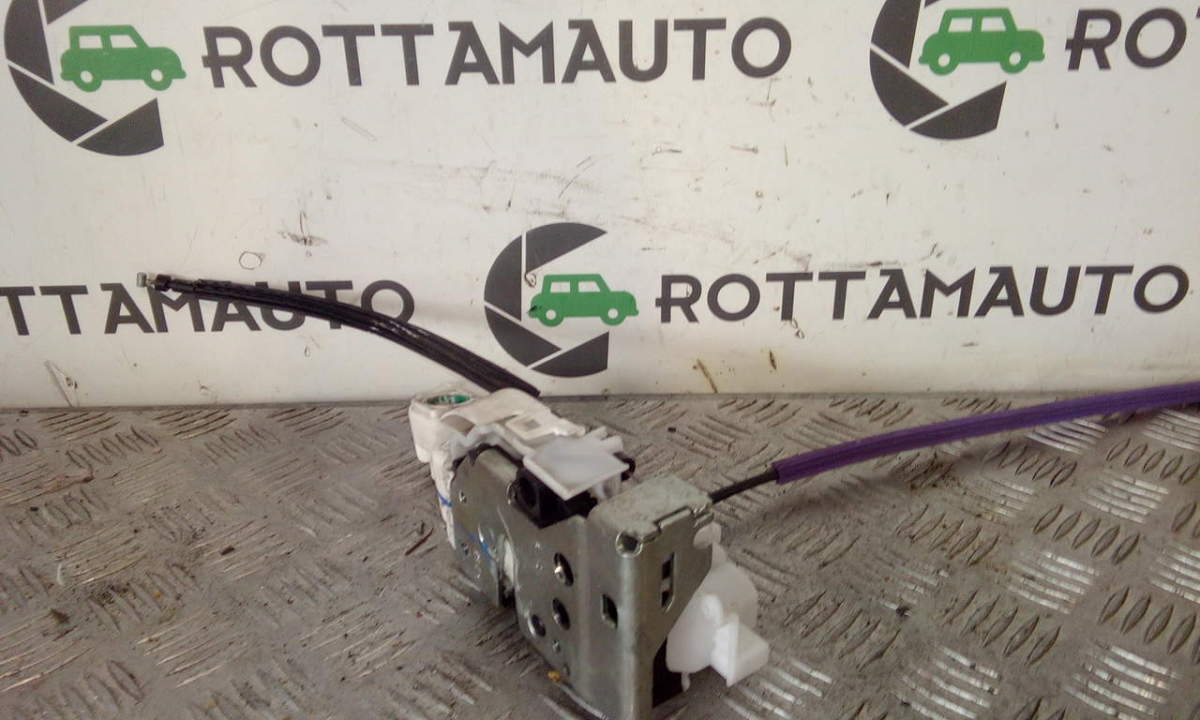 Serratura porta ant. Destro - Immagine 1 di 5