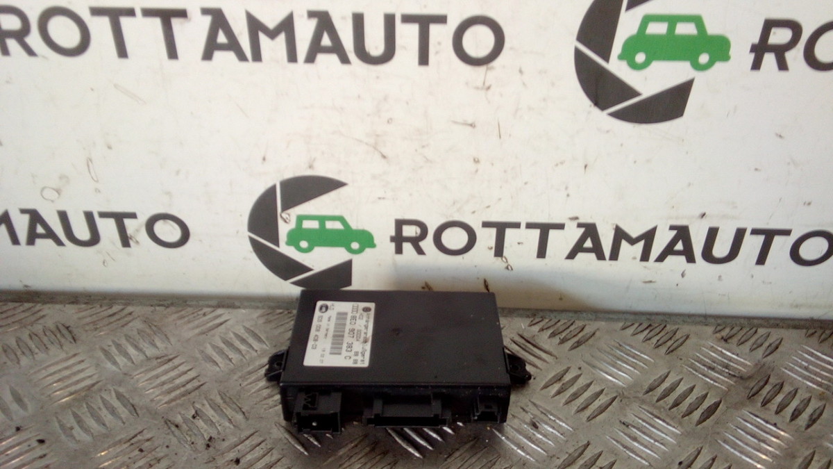 Centralina Gancio Traino 8E0907383C 5DS00840803 Usato