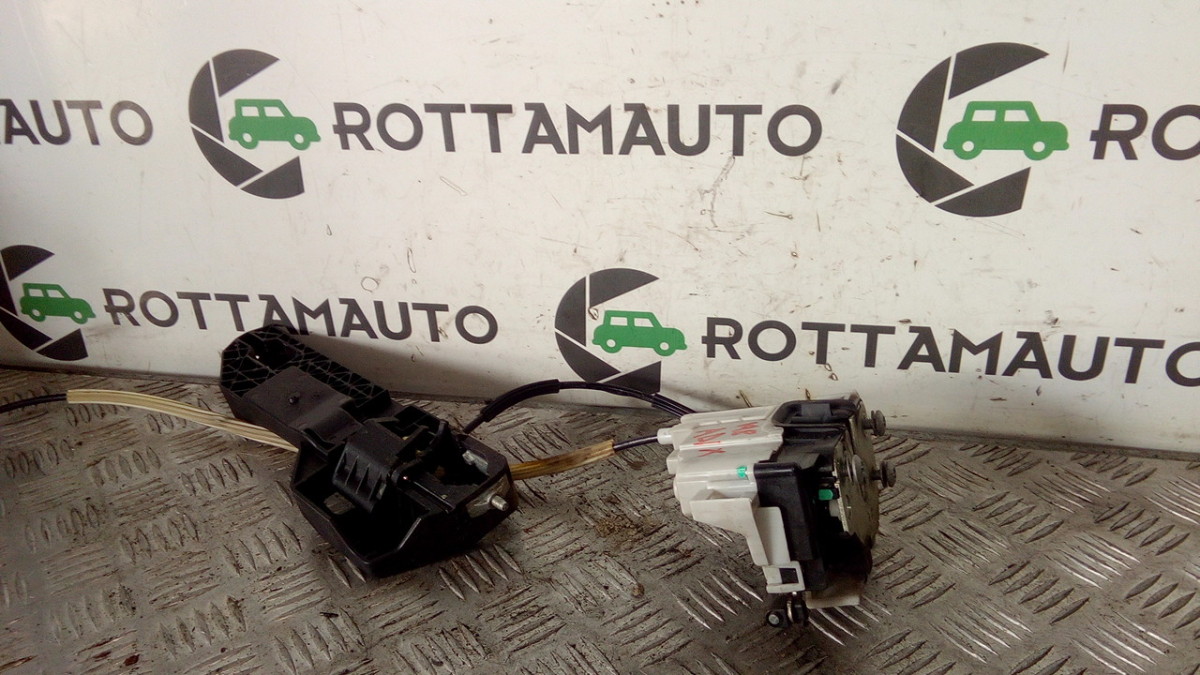 Serratura porta ant. Destro - Immagine 1 di 4