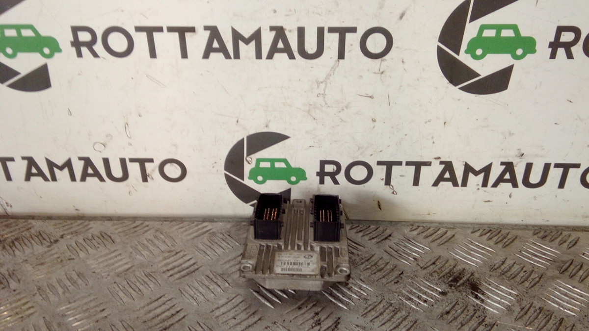 Centralina Iniezione 51798644 MAGNETI Usato