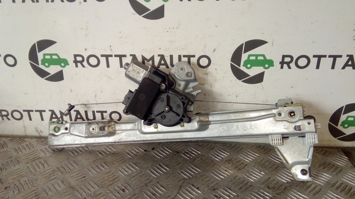 alzacristallo porta ant. destro - Immagine 1 di 4