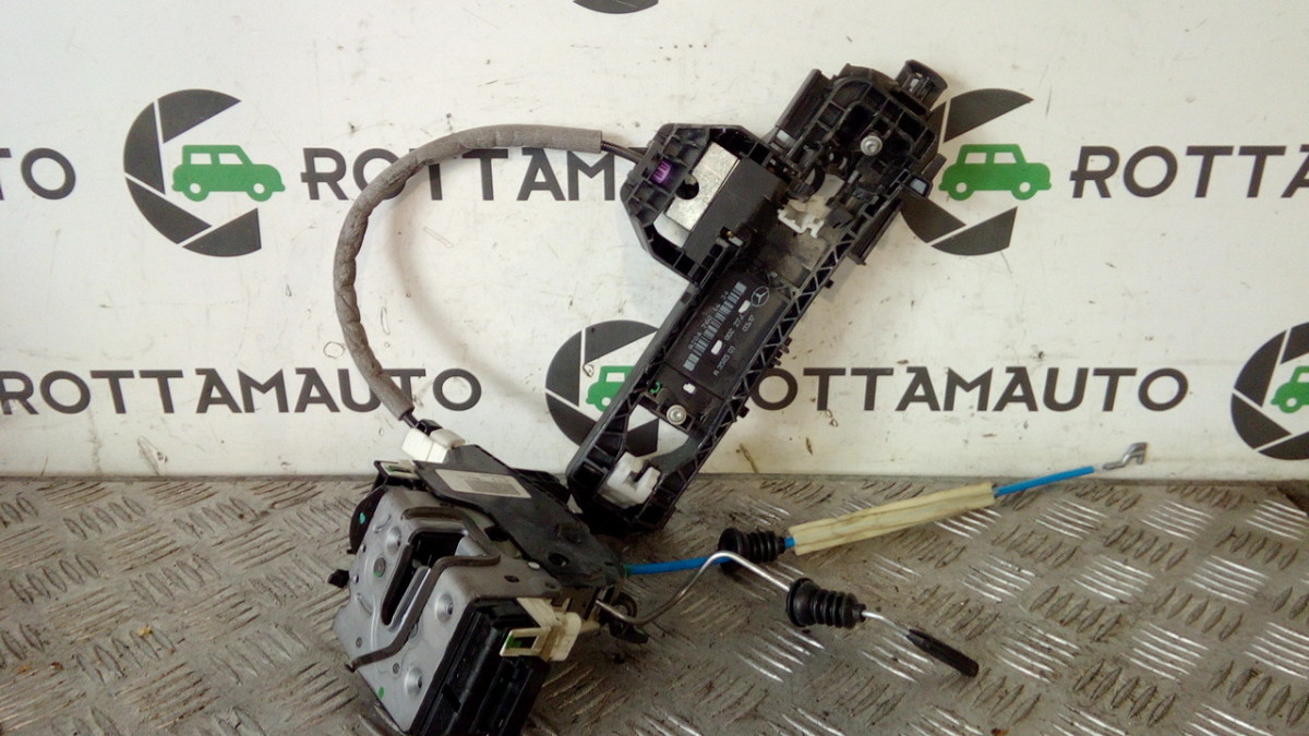 Serratura Porta Post. Destro A2047601634 A2047302835 Usato