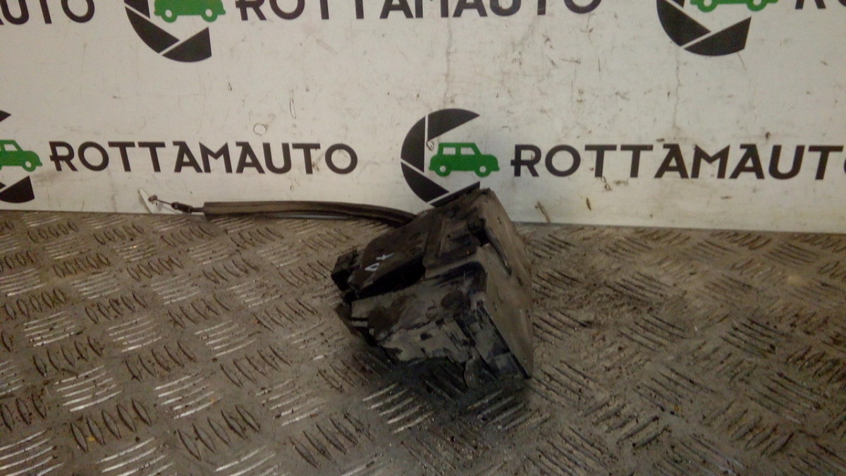 Serratura porta ant. Destro - Immagine 1 di 4