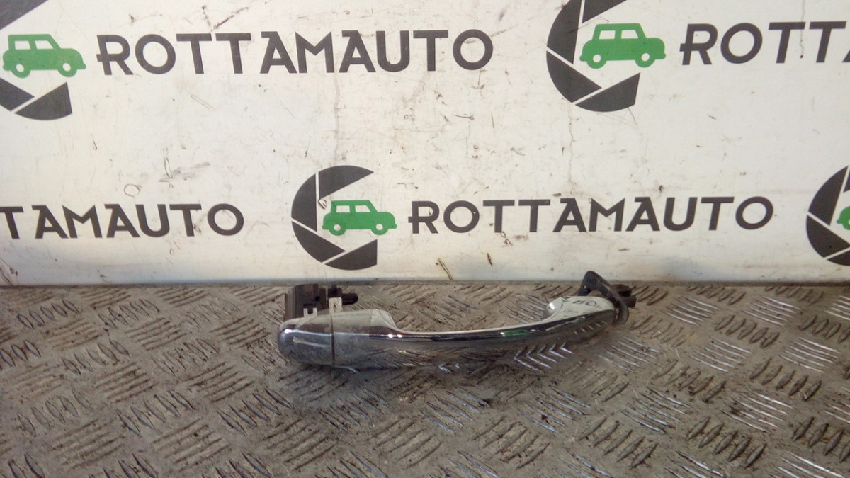 Maniglia porta ant. Destro - Immagine 1 di 3