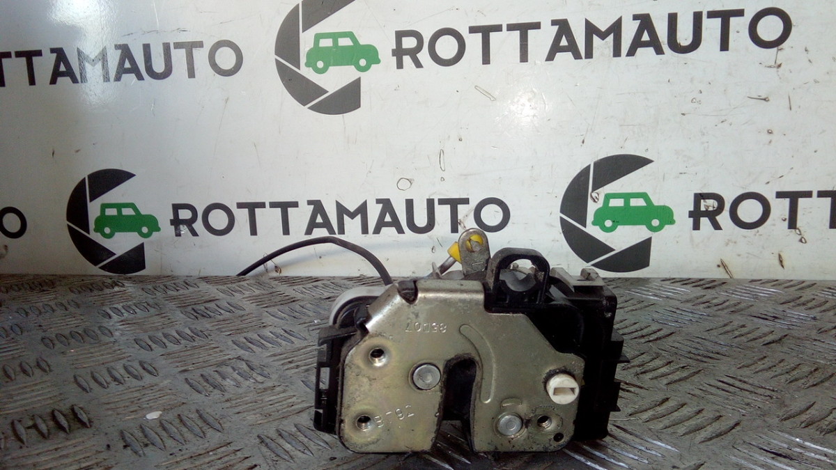 Serratura Porta Post. Destro 46803514 Usato