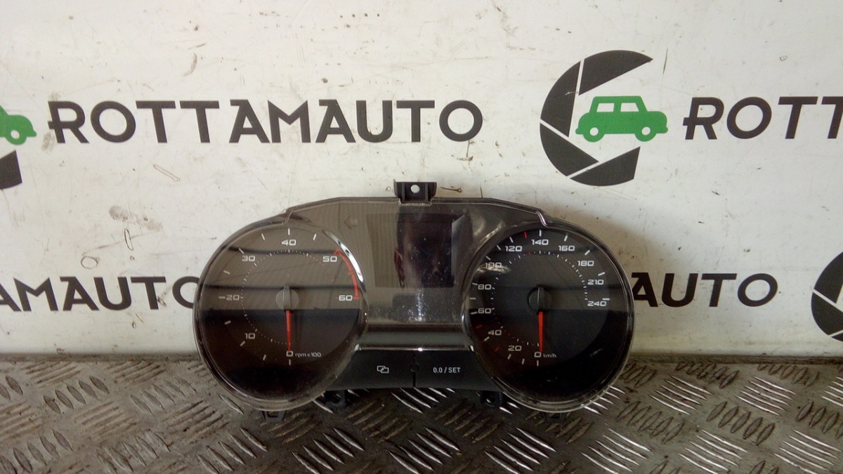 Quadro strumenti compl. - Immagine 1 di 4