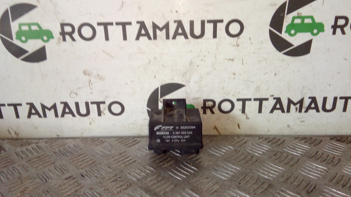 Relè Preriscaldamento Candelette 0281003043 55203394 Usato