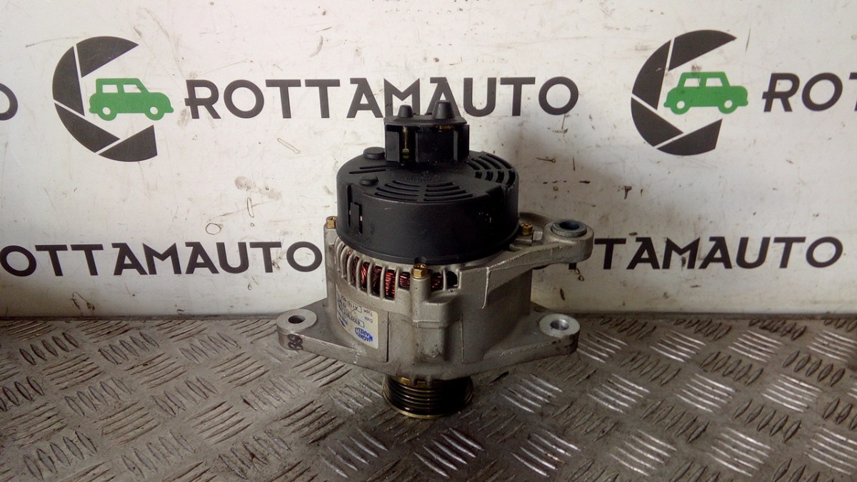 Alternatore 63321611 MAGNETI Usato