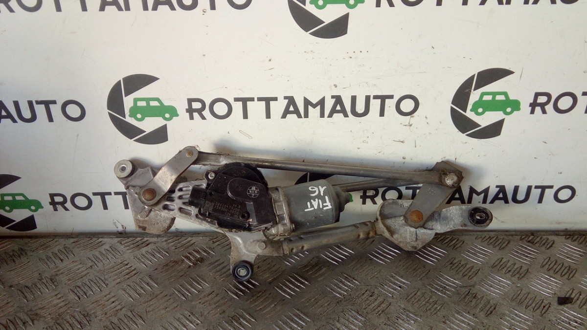 Motorino Tergiparabrezza 3811079j00 1593000850 Usato