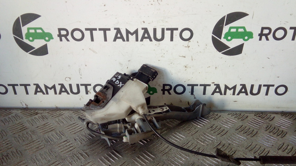 Serratura porta ant. Destro - Immagine 1 di 5