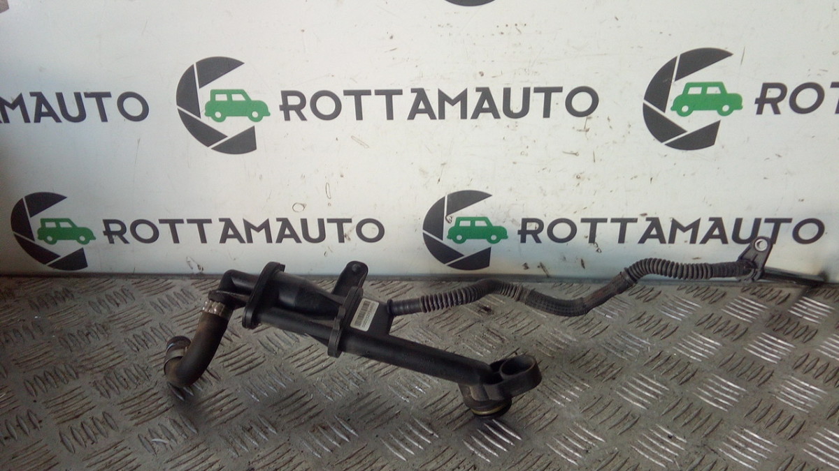 Tubo sfiato motore - Immagine 1 di 4