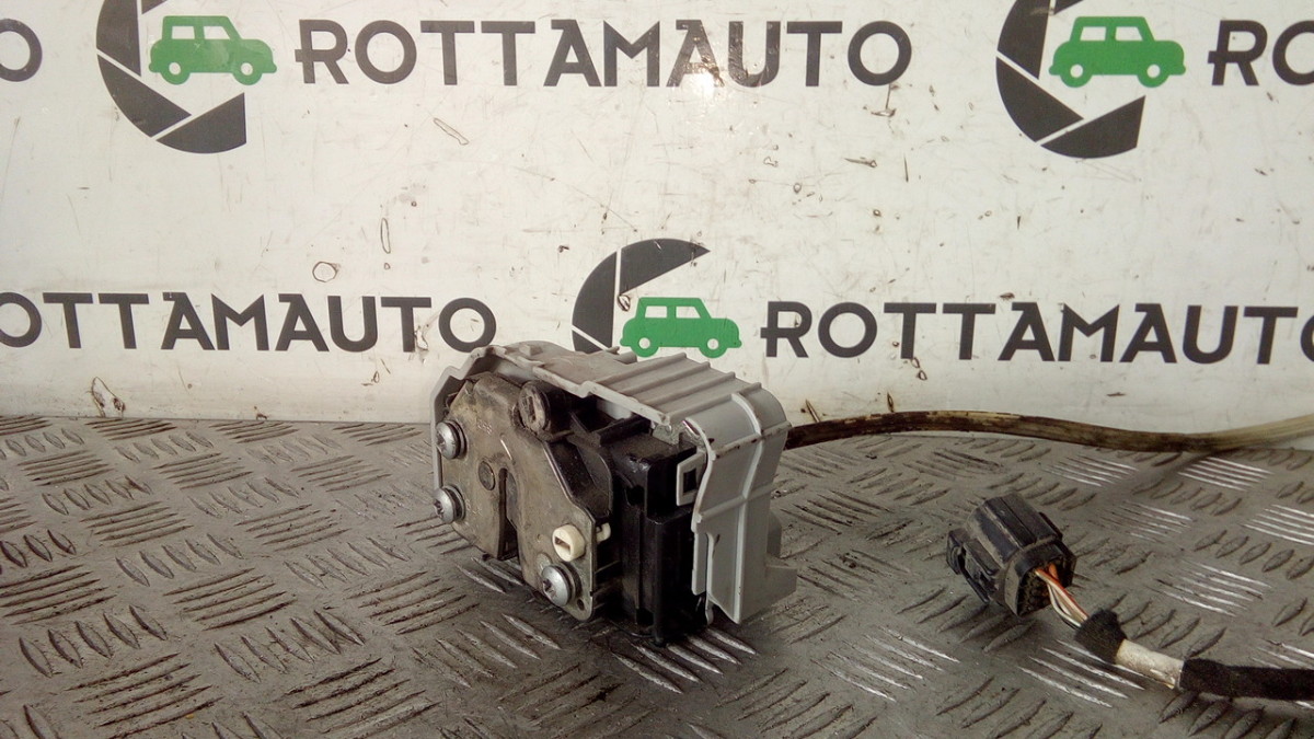 Serratura Porta Post. Destro 51798292 Usato