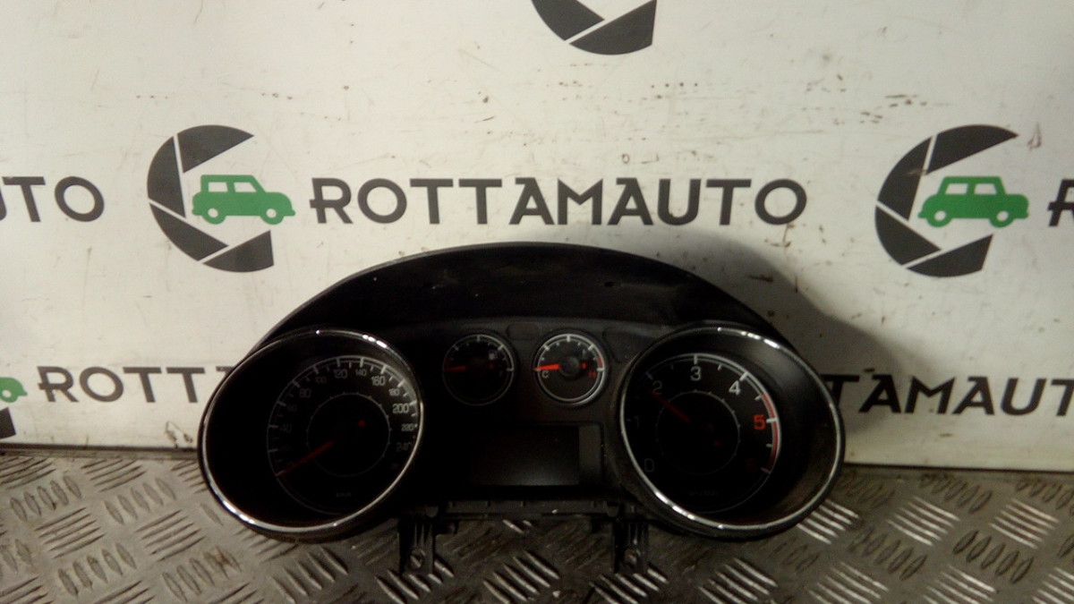 Quadro strumenti compl. - Immagine 1 di 4