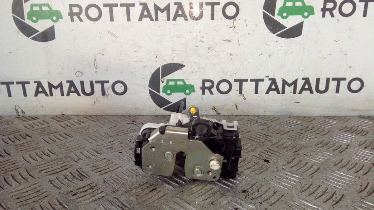 Serratura porta post. Destro - Immagine 1 di 4