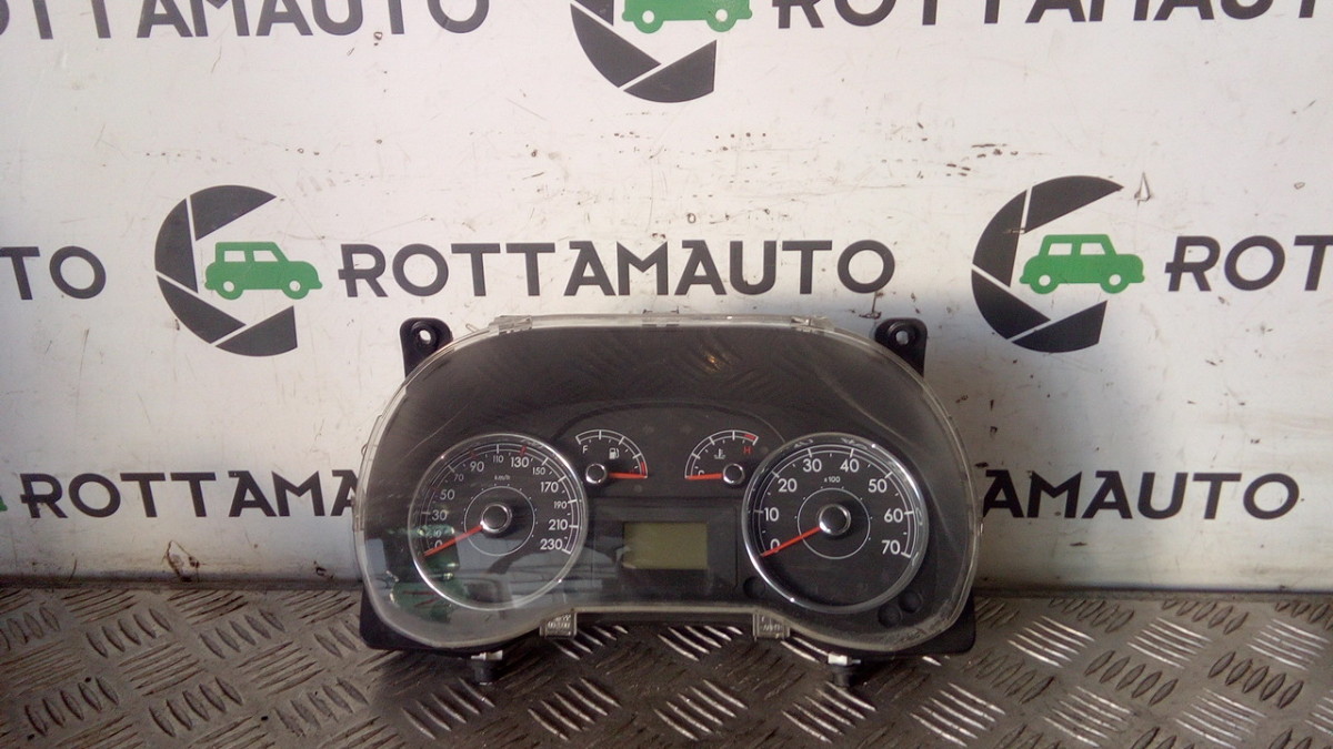 Quadro strumenti compl. - Immagine 1 di 4