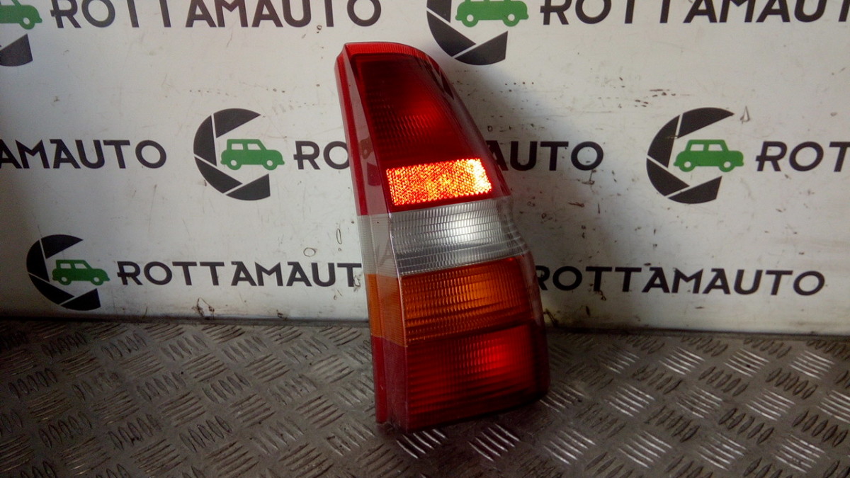 Fanale post. Destro - Immagine 1 di 3