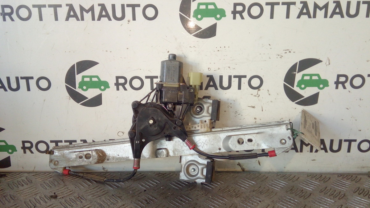 Alzacristallo Porta Ant. Sinistro 0130822404 Usato