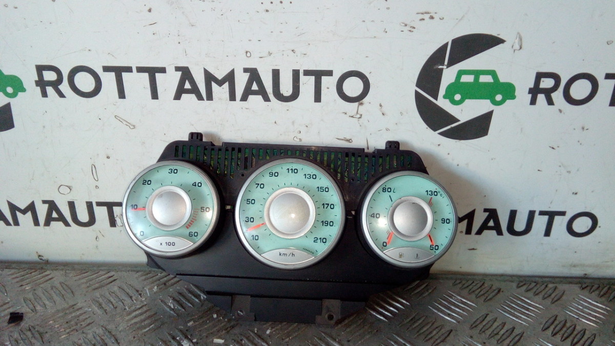 Quadro strumenti compl. - Immagine 1 di 3