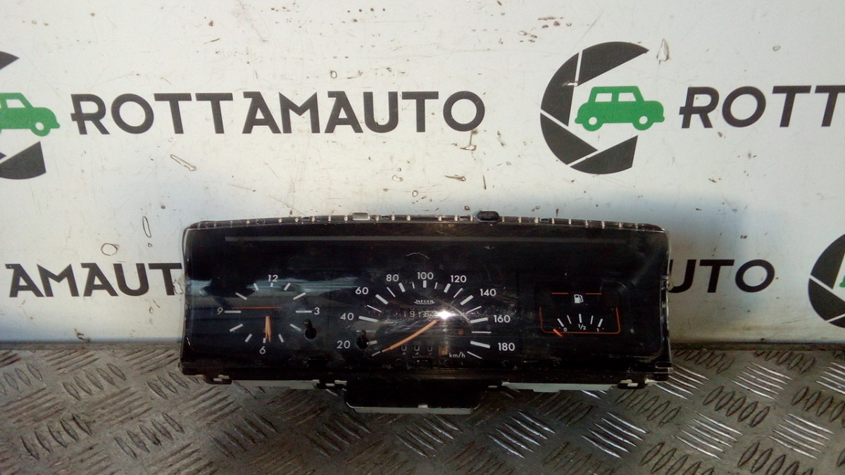 Quadro strumenti compl. - Immagine 1 di 4