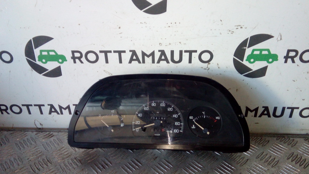Quadro strumenti compl. - Immagine 1 di 4