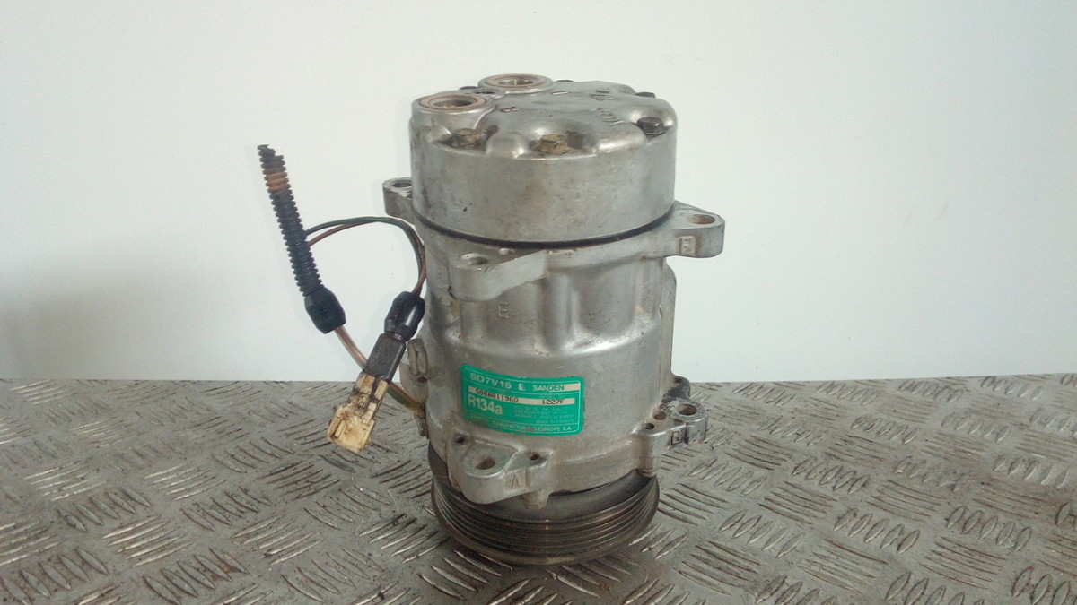 Compressore A/c SANDEN 1227F Usato