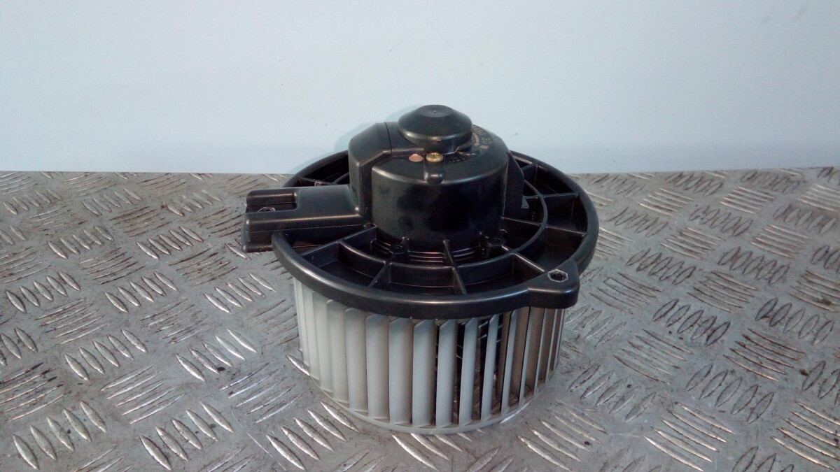 Motorino Ventilazione Abitacolo 1940001450 194000-1450 Usato