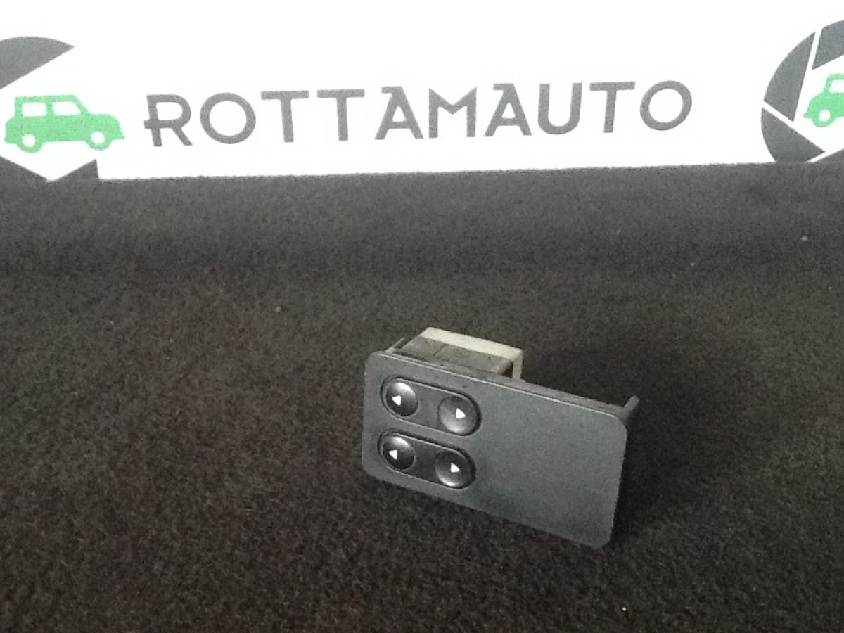 Blocco Comandi Alzacristalli Sinistro 6 PIN Usato