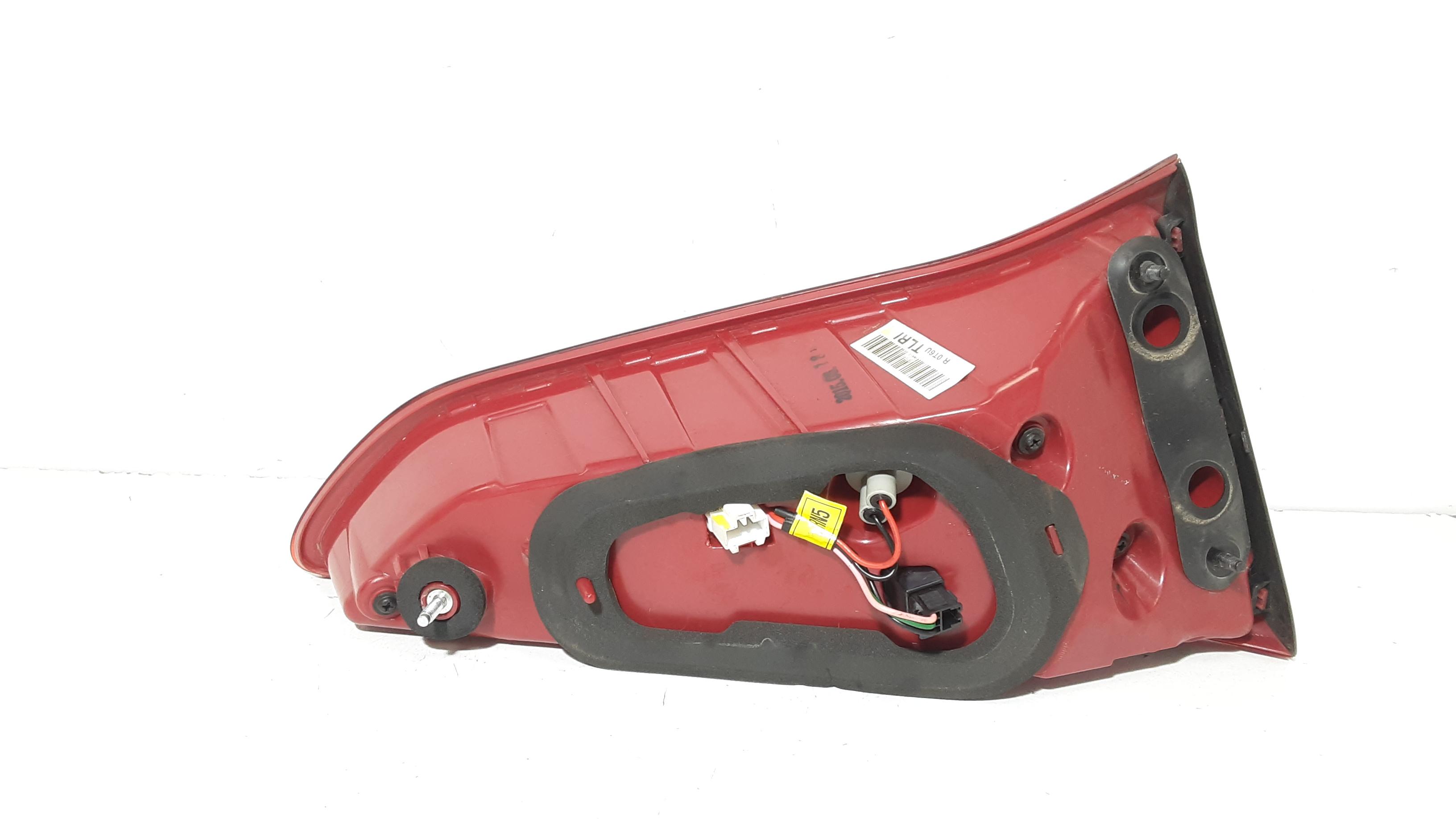fanale stop supplementare destro - Immagine 1 di 5