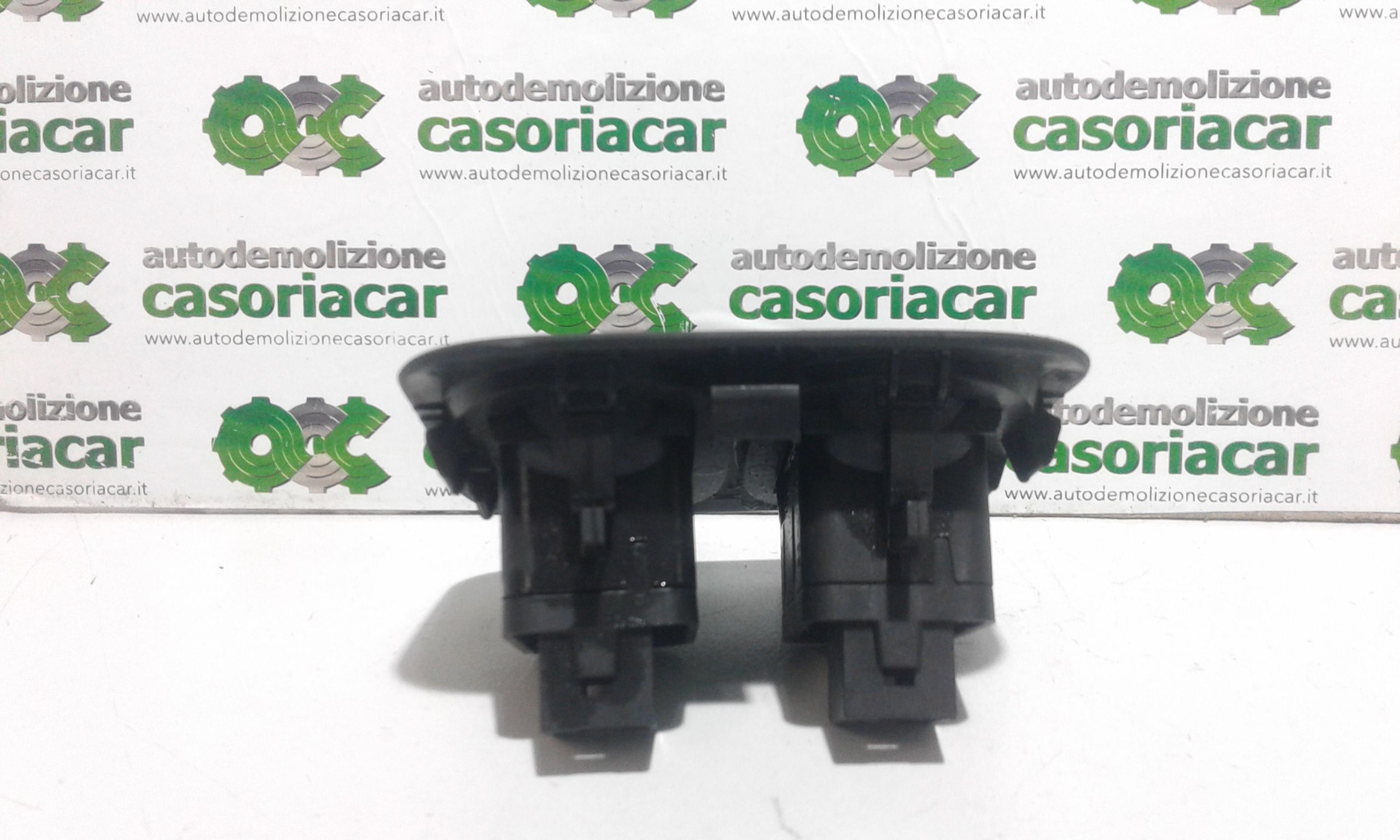 Interruttore alzacristalli porta ant. Sinistro - Immagine 1 di 4