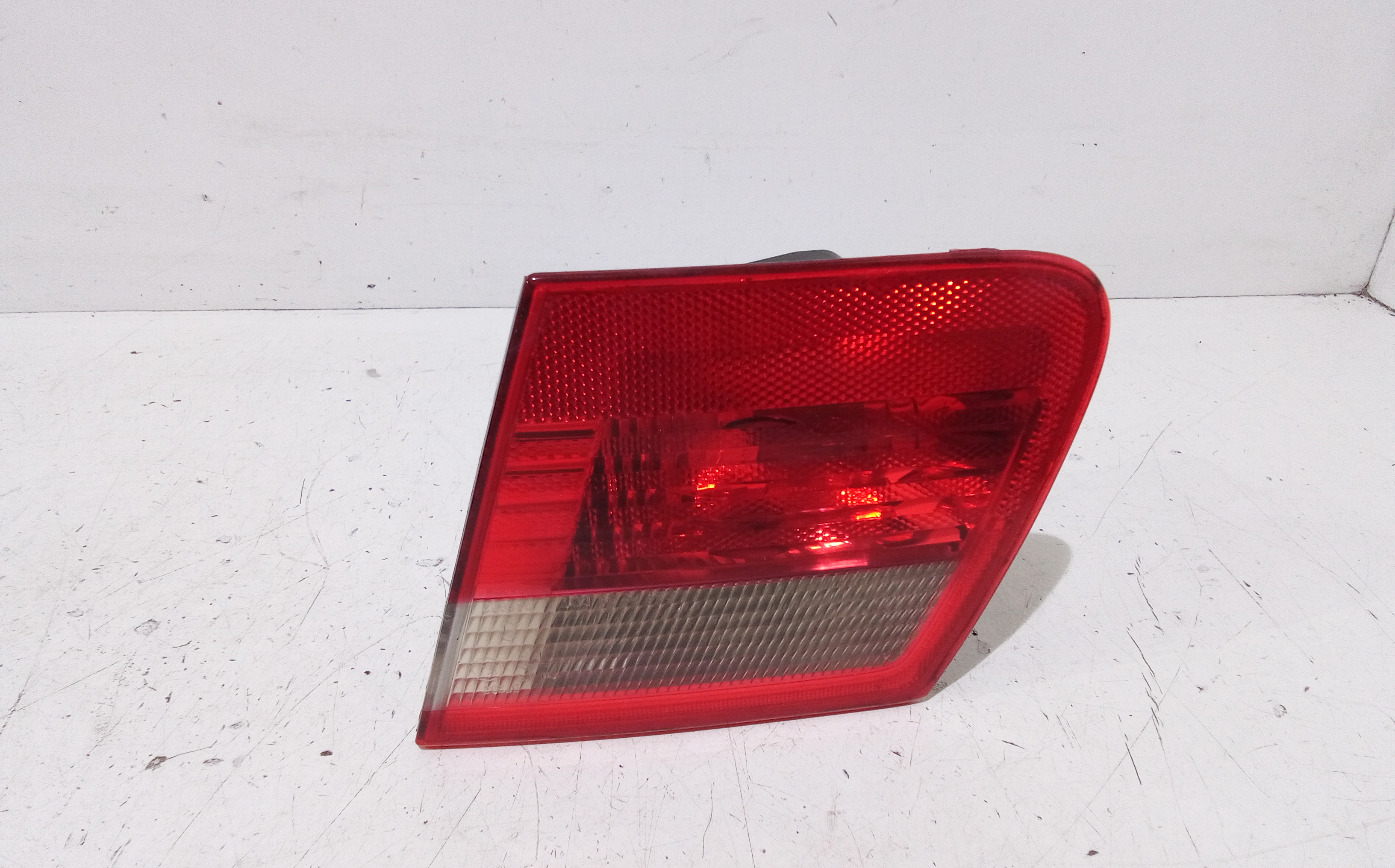 fanale stop supplementare destro - Immagine 1 di 4