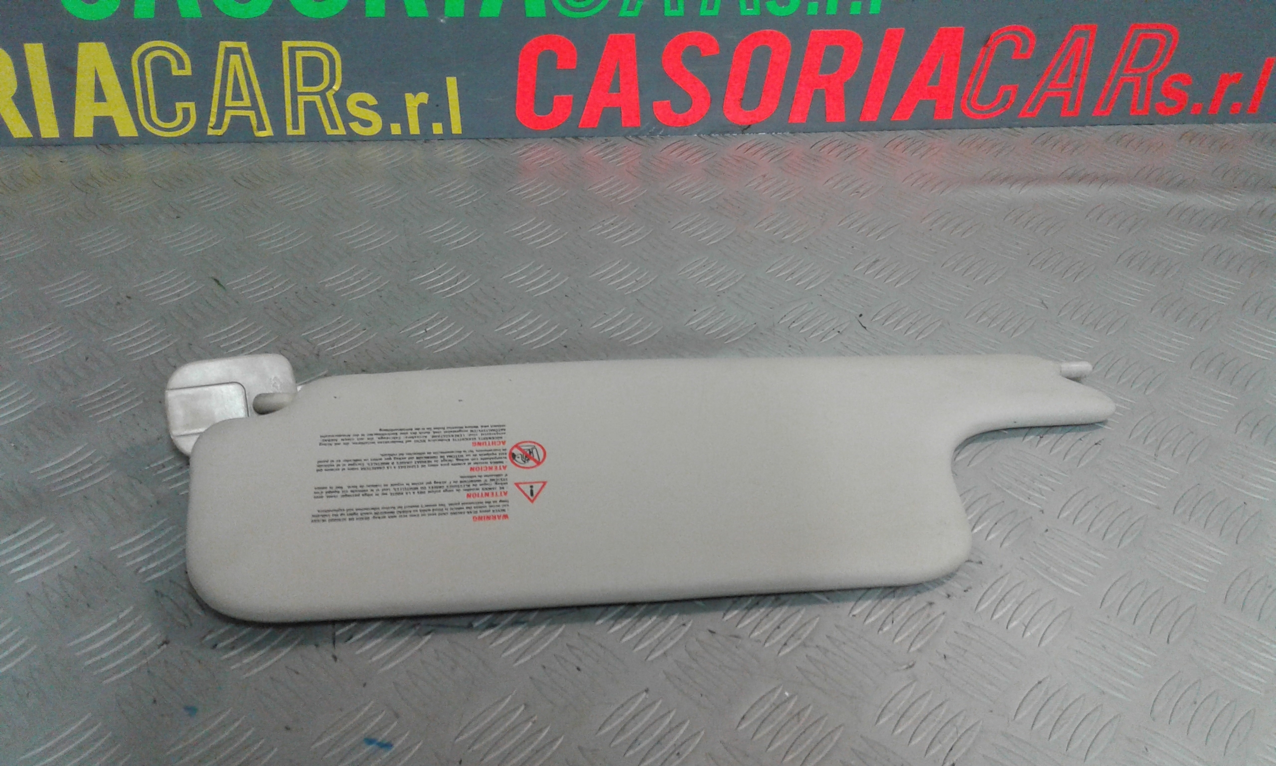 aletta parasole parabrezza destro - Immagine 1 di 3