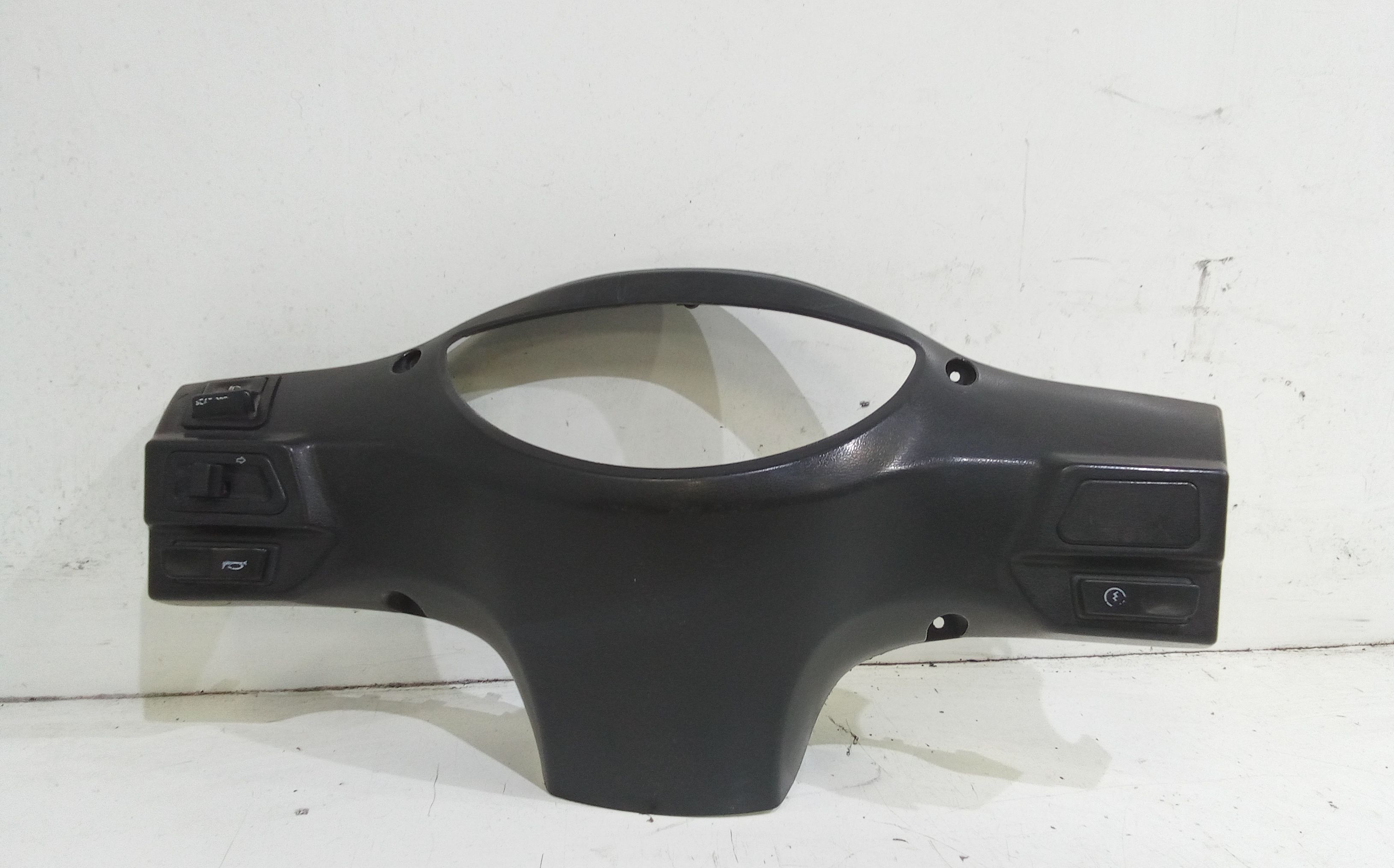 Cornice portastrumenti - Immagine 1 di 5