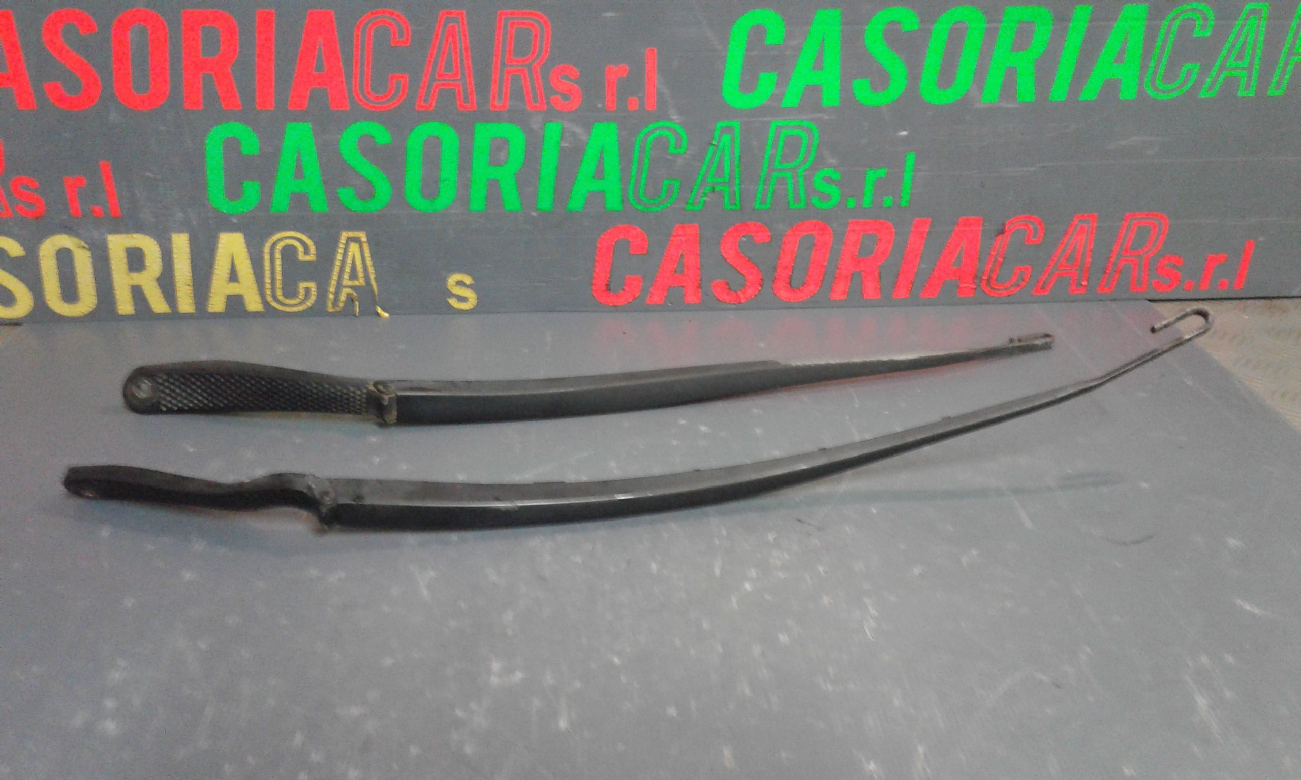 Braccio tergiparabrezza - Immagine 1 di 3